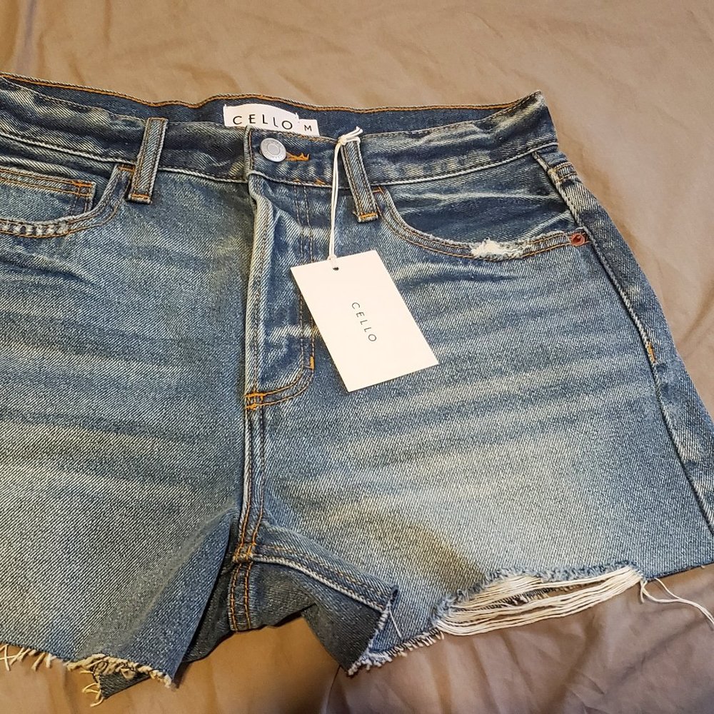 Leslie Short (Laura's Boutique)